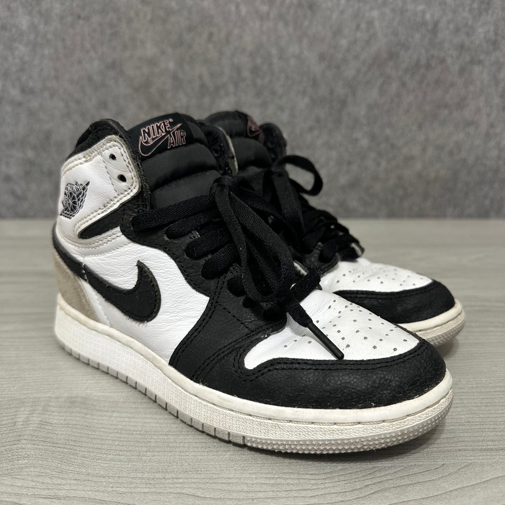 Nike Air Jordan 1 Retro High OG Stage Haze Kids 3.5Y Black White Gray 575441-108